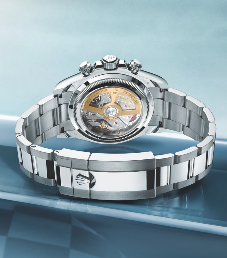 The Cosmograph Daytona has a cut-out oscillating weight